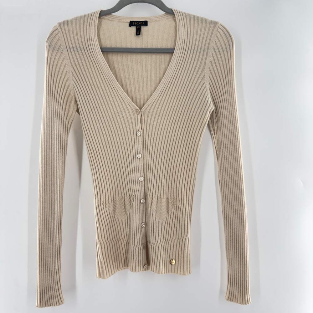 Escada Ribbed V-Neck Button-Up Cardigan in Beige Cream